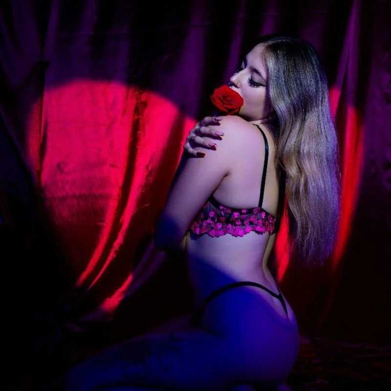MelanieBaez_ — FansOnlyX creator profile