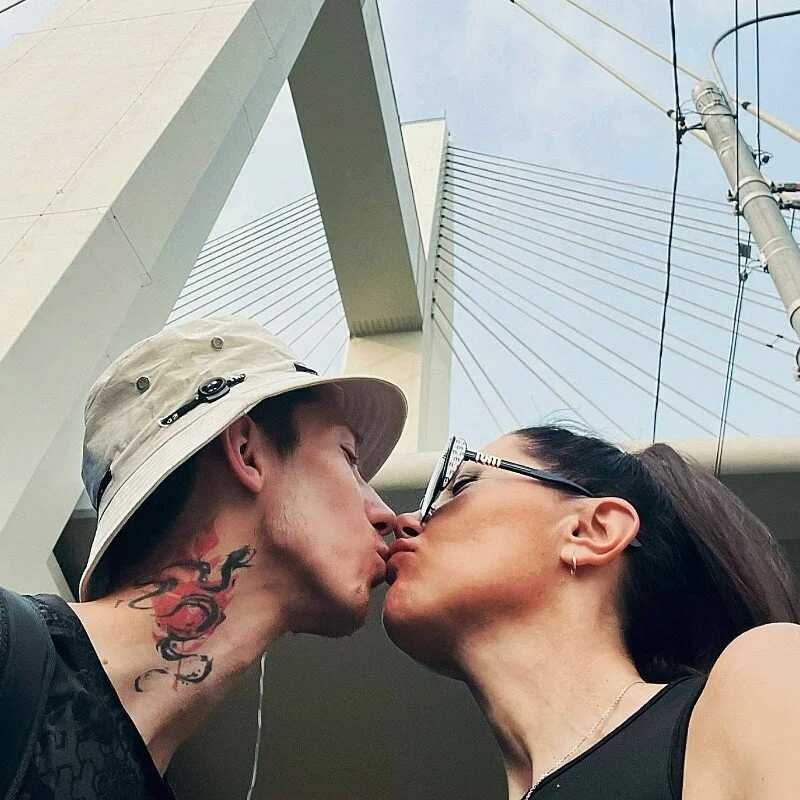 Leila_and_Colin — FansOnlyX creator profile