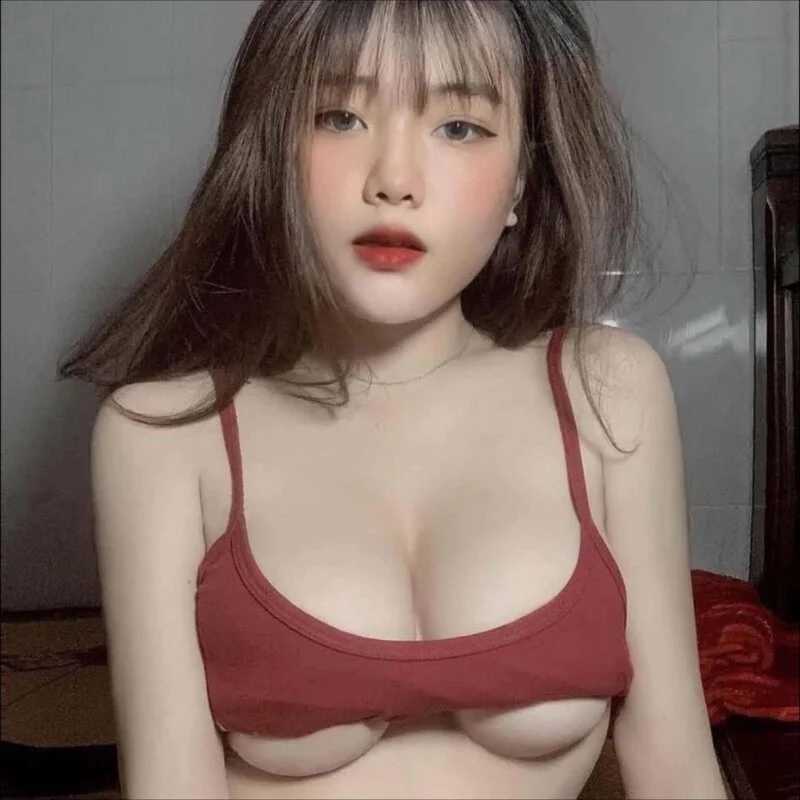 LUSY202 — FansOnlyX creator profile