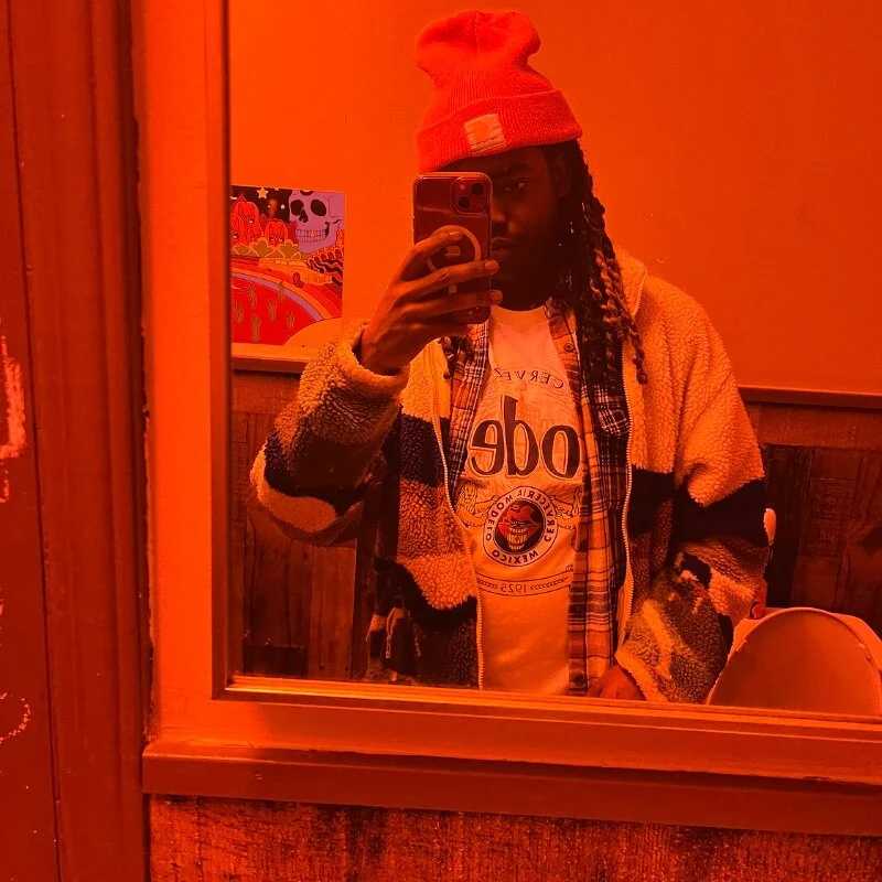 Wdesean4 — FansOnlyX creator profile