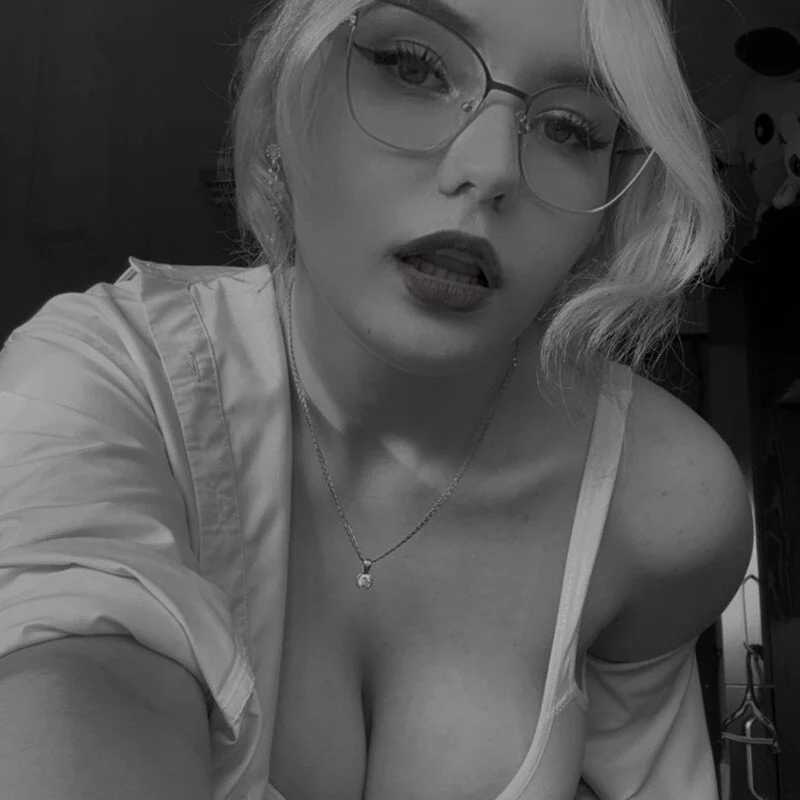 aliicemeow — FansOnlyX creator profile