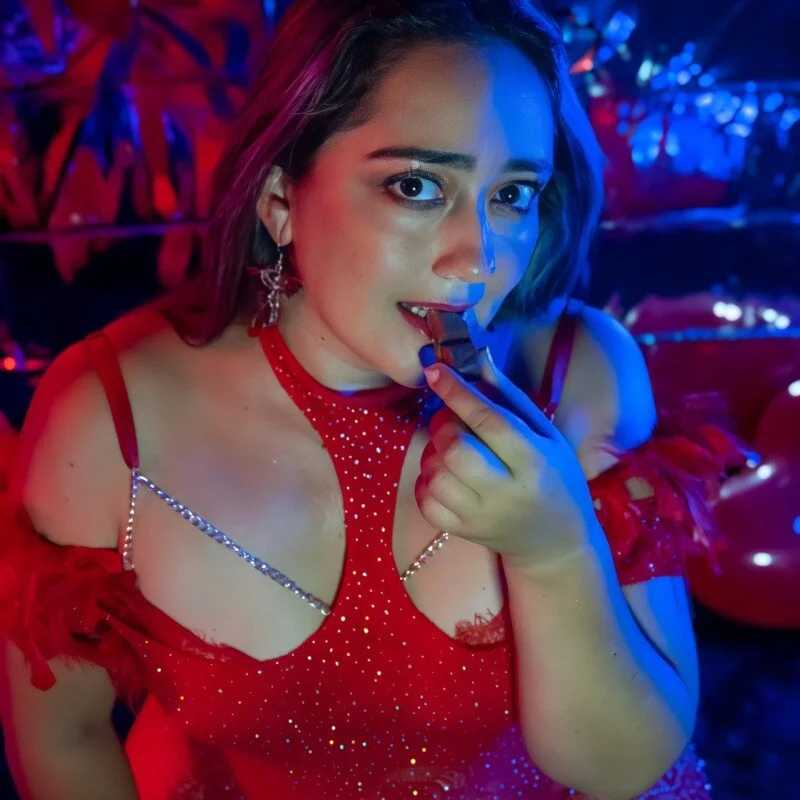 naughty_milf_esmeralda — FansOnlyX creator profile