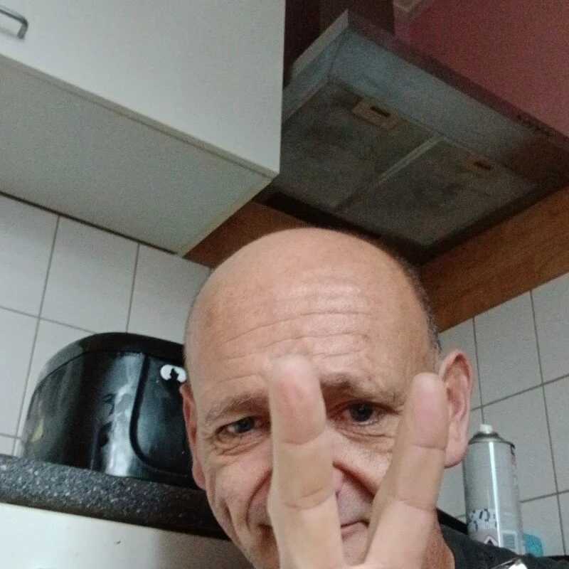 peter40bi — FansOnlyX creator profile