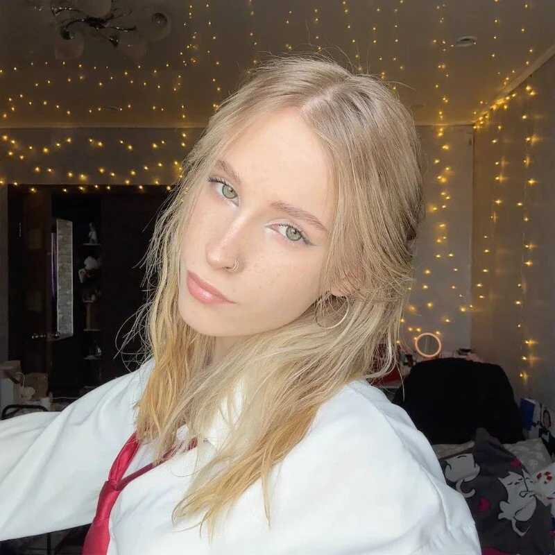 amily_sunray — FansOnlyX creator profile
