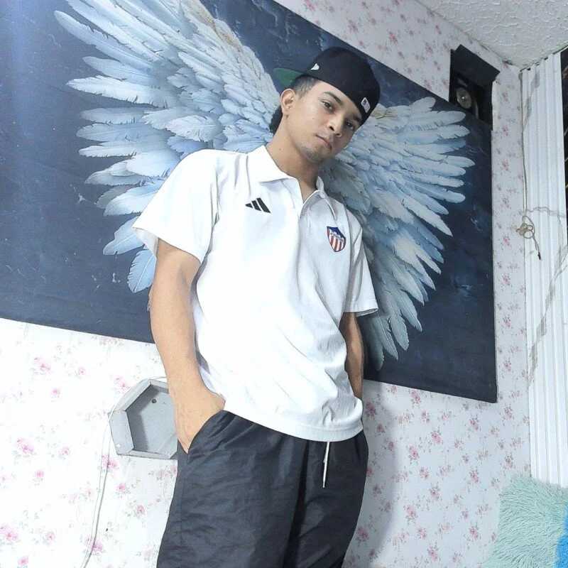 kyler_hotx18 — FansOnlyX creator profile