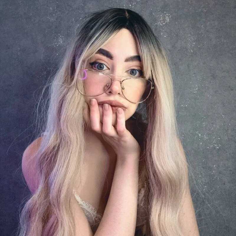 sofiisun — FansOnlyX creator profile