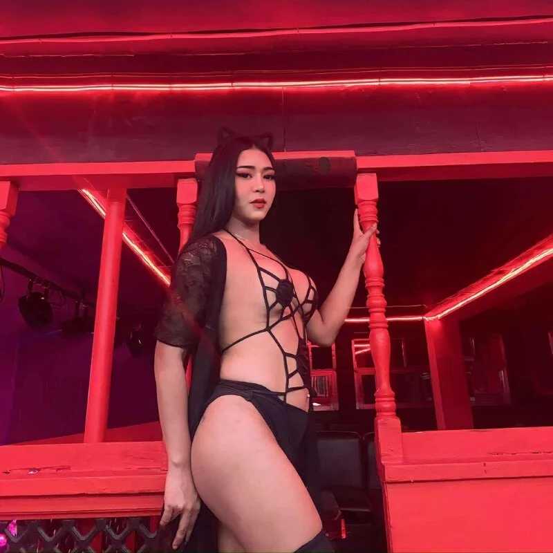 zia_Milkerxx — FansOnlyX creator profile