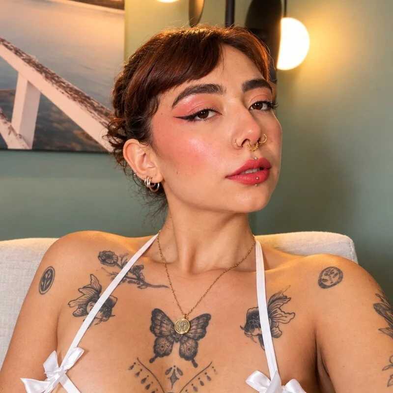 lisianthus_s — FansOnlyX creator profile