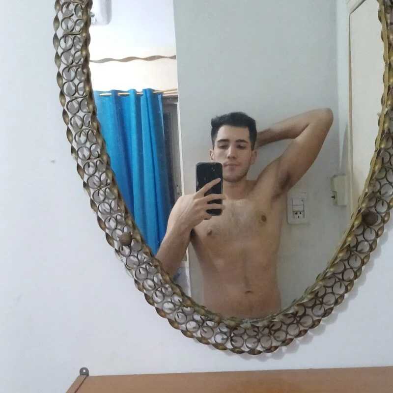 agustinn_r — FansOnlyX creator profile