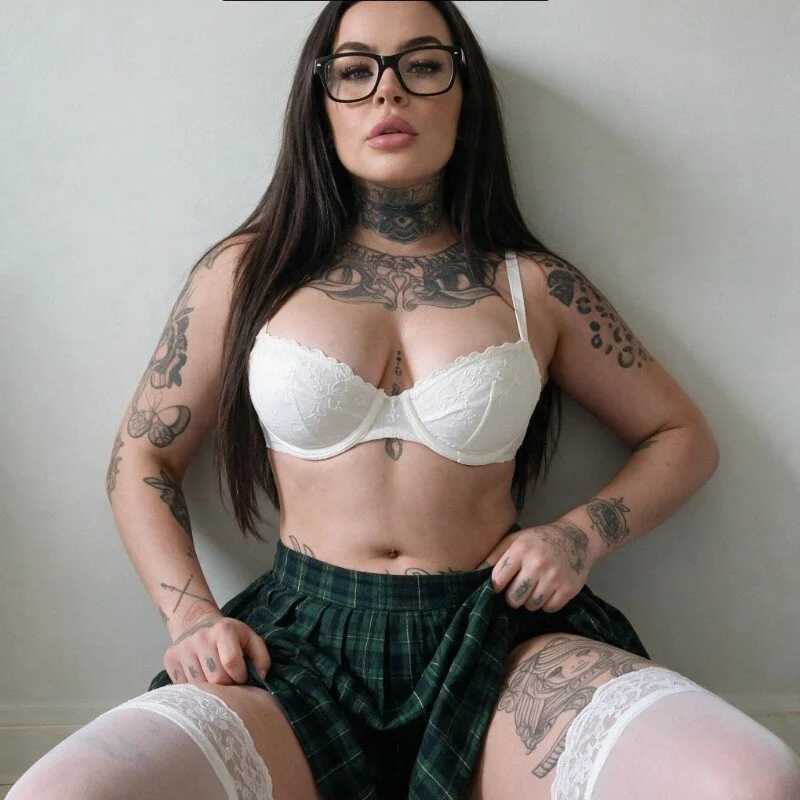 SkyNoirxox — FansOnlyX creator profile