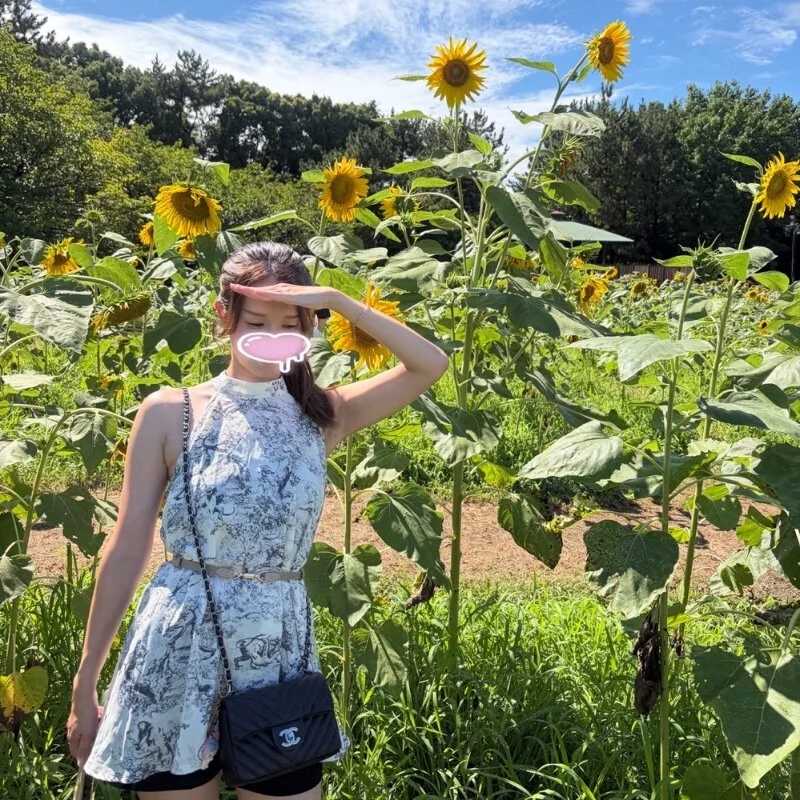 merochan — FansOnlyX creator profile