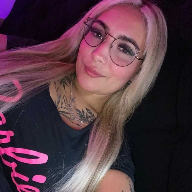 rubiaaqueen — FansOnlyX creator profile