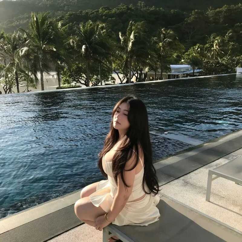 xiaoyumi- — FansOnlyX creator profile