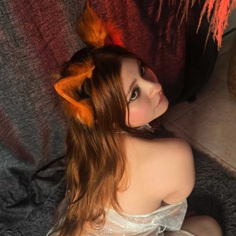 VelvetFox_ — FansOnlyX creator profile