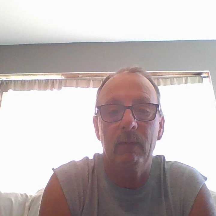 Luvstrokingoncam — FansOnlyX creator profile