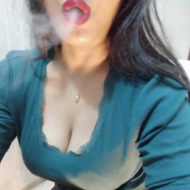 RadhaBabe — FansOnlyX creator profile