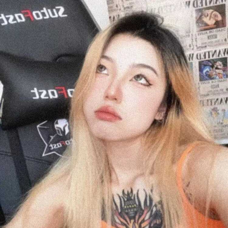 SNAKEgirlQAQ — FansOnlyX creator profile