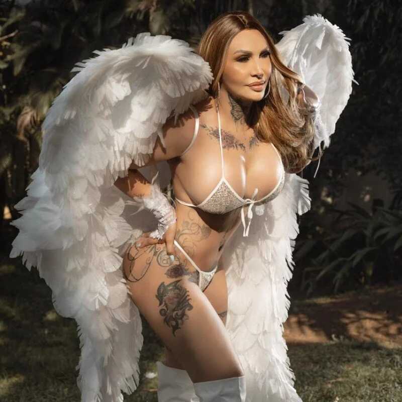 LaylaWatsson — FansOnlyX creator profile