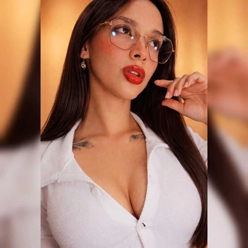 alicia_kiss_ — FansOnlyX creator profile