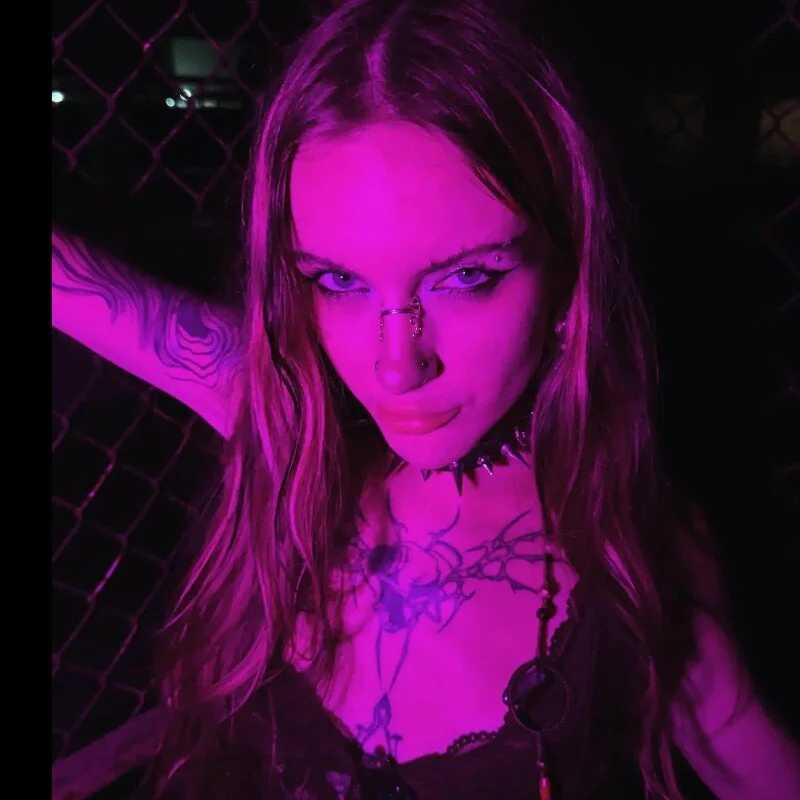 Circusgirlie — FansOnlyX creator profile
