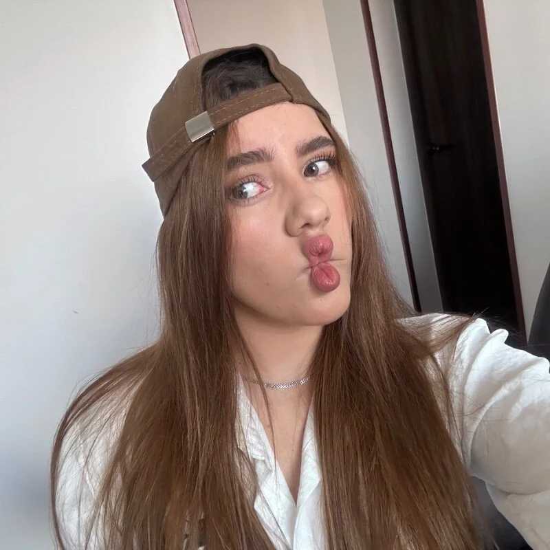 ARITOO_ — FansOnlyX creator profile