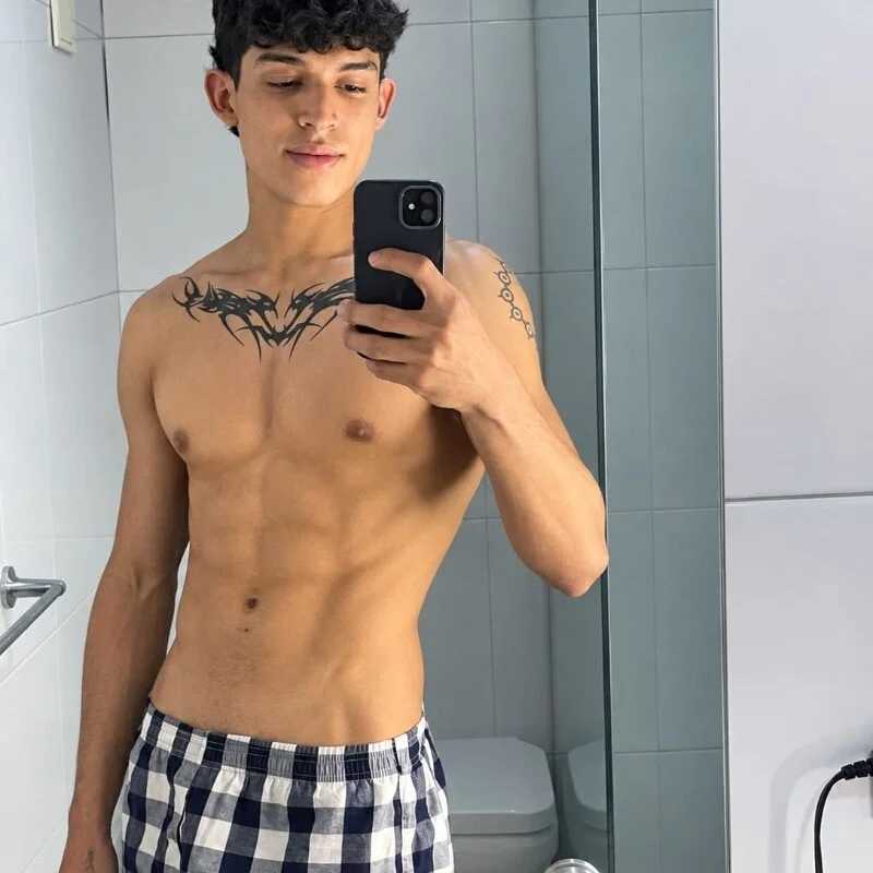 Liom_Gym — FansOnlyX creator profile
