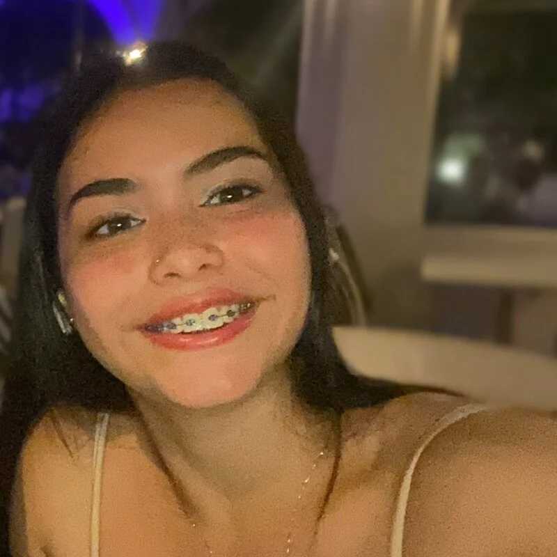 SophieRoyals — FansOnlyX creator profile