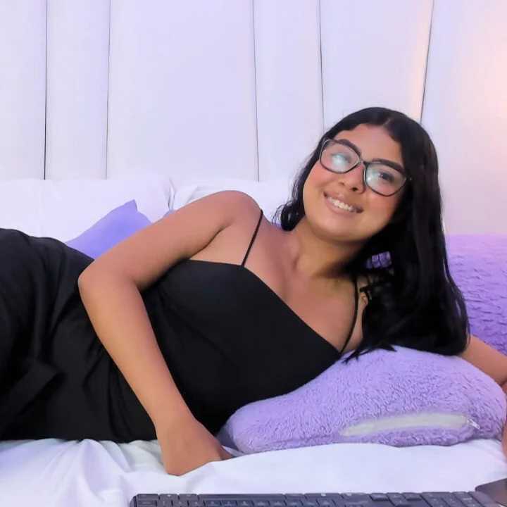 Tania_Sevillano — FansOnlyX creator profile
