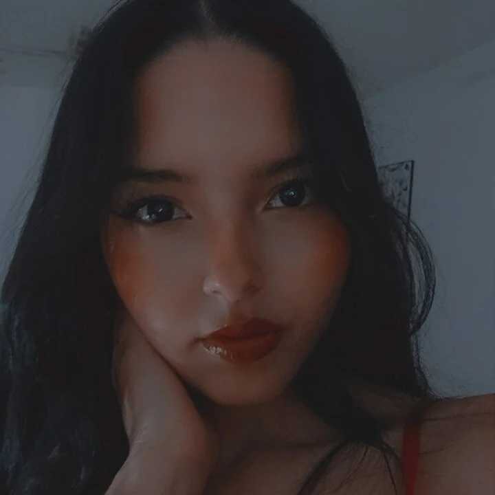 sofi_velez — FansOnlyX creator profile
