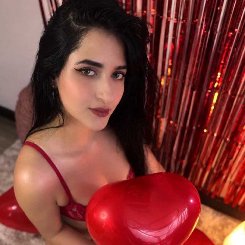 Sallyrosee1 — FansOnlyX creator profile