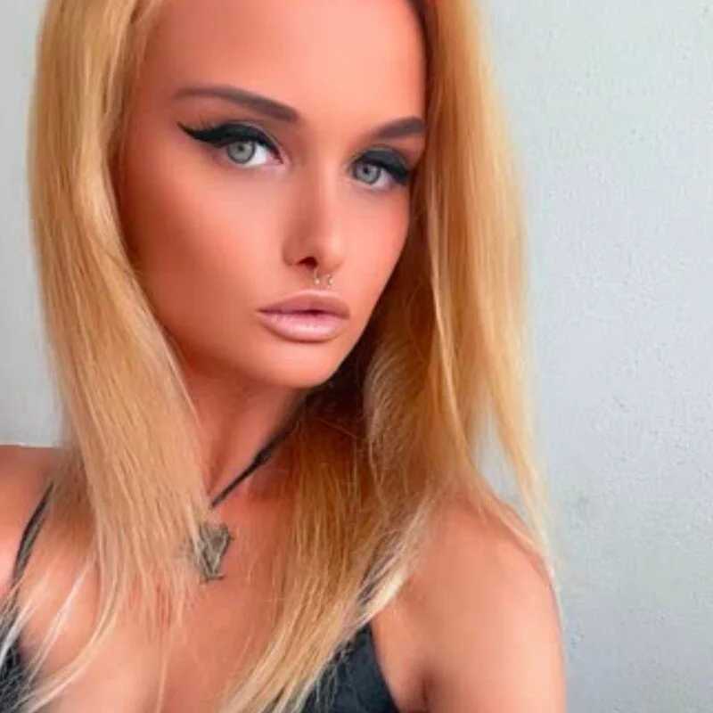 AmybabenThomas — FansOnlyX creator profile