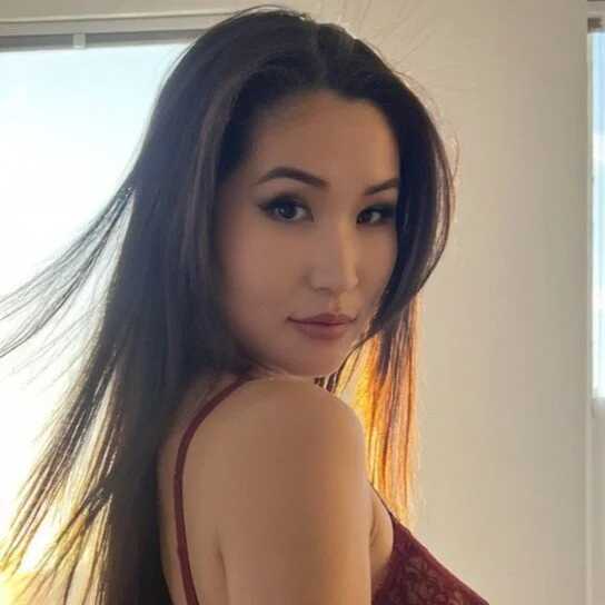 _kayomi — FansOnlyX creator profile