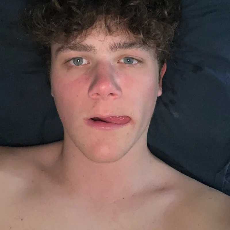 uncut_twink — FansOnlyX creator profile
