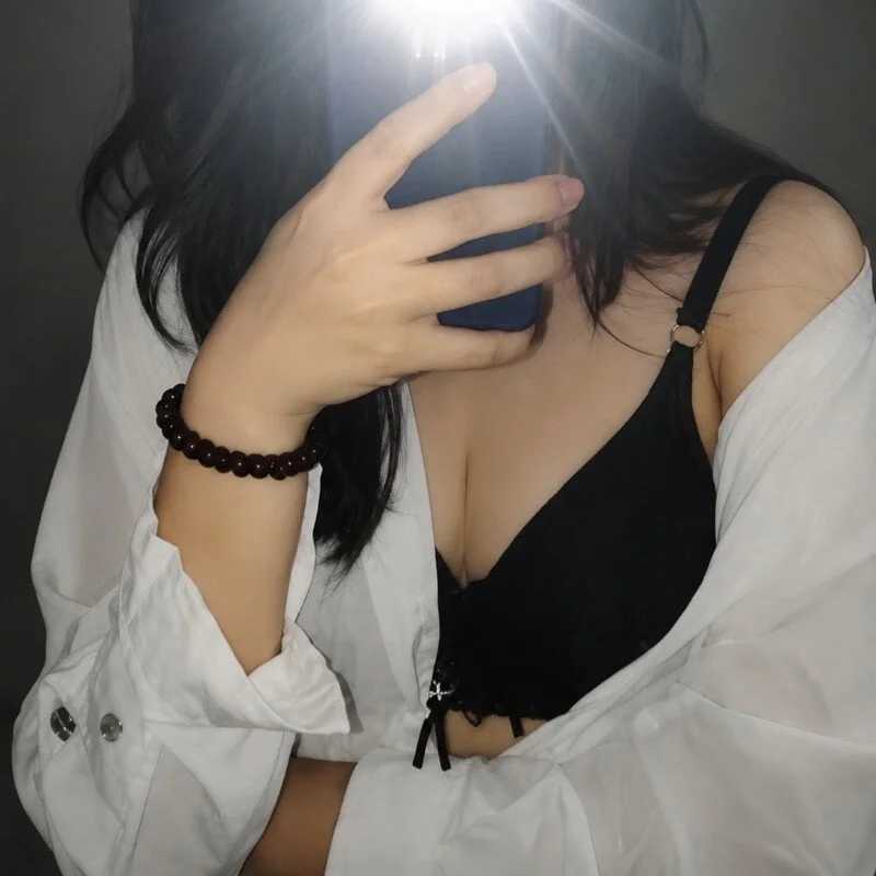 Alice_here_ — FansOnlyX creator profile