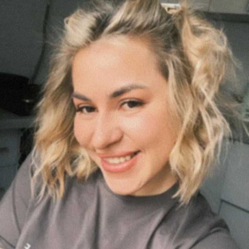 Roxi_Joy — FansOnlyX creator profile