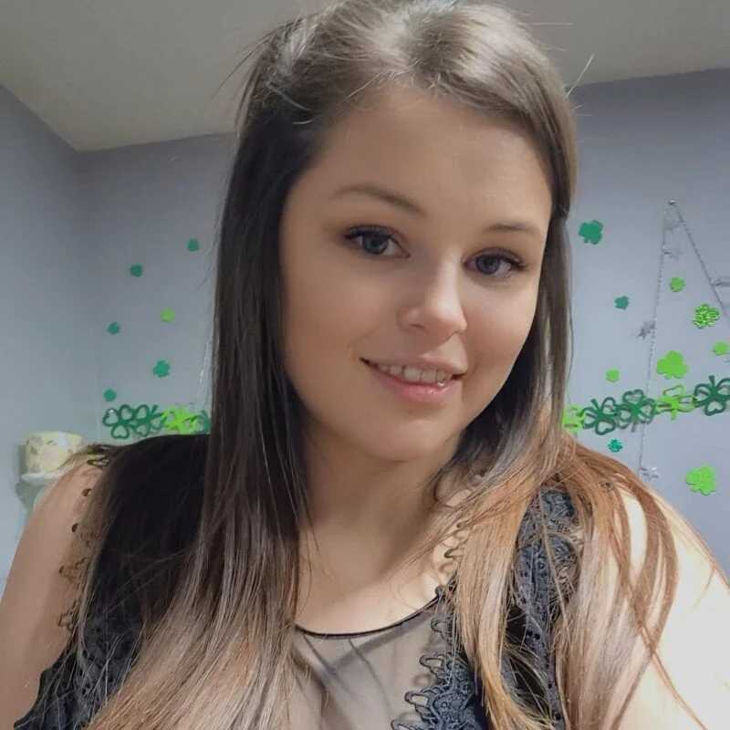 DelilaFields2 — FansOnlyX creator profile