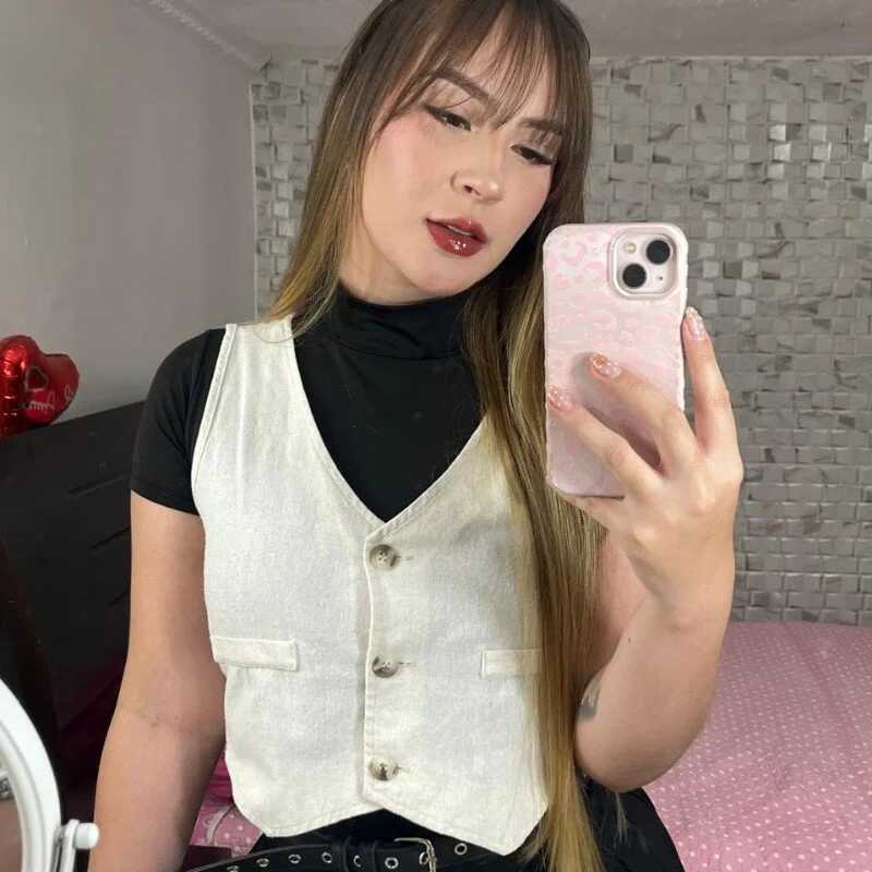 _AriaRose — FansOnlyX creator profile