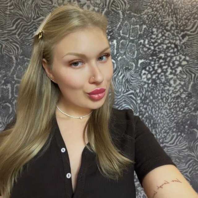 Noris_Kiss — FansOnlyX creator profile