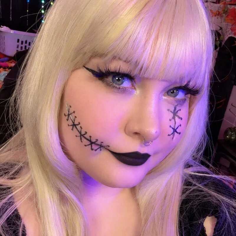 evamila — FansOnlyX creator profile