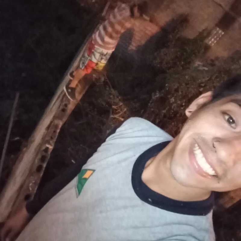 EdiParejas — FansOnlyX creator profile