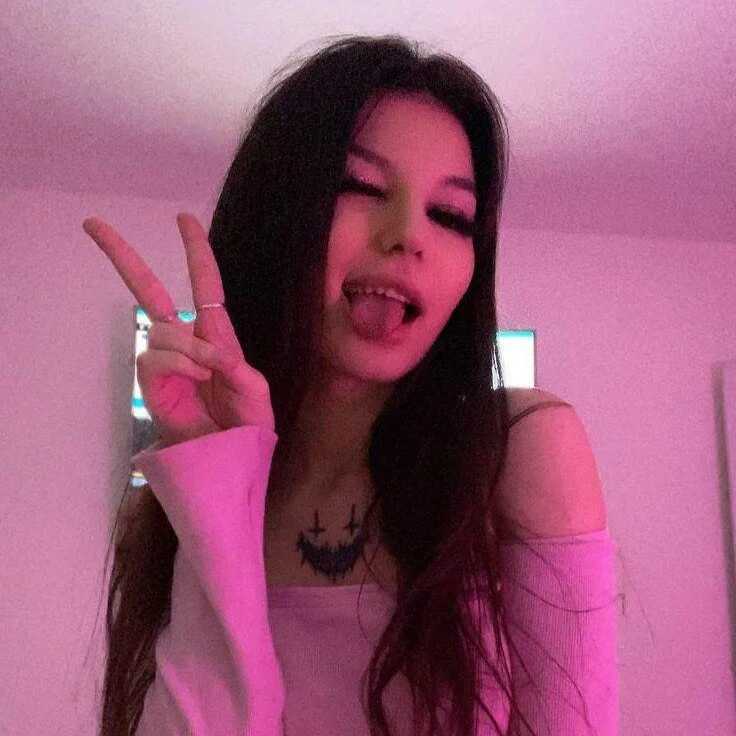 Veronica_leal — FansOnlyX creator profile