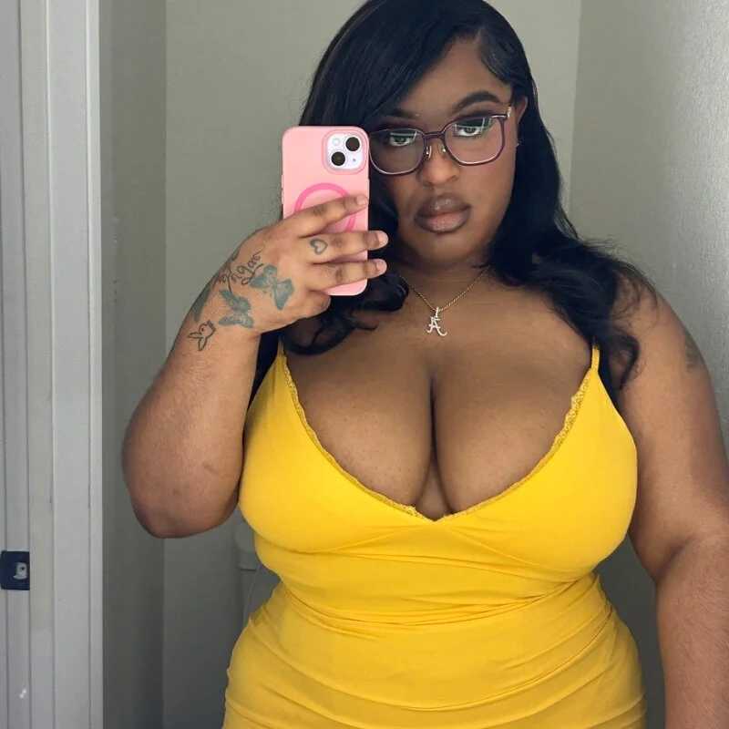 peachparadisexo — FansOnlyX creator profile
