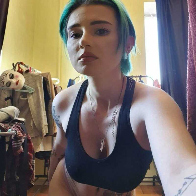 miabain — FansOnlyX creator profile