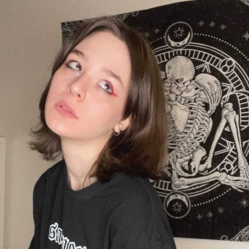 Mysterious_Toy — FansOnlyX creator profile
