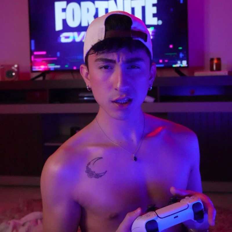 sweettaaron01 — FansOnlyX creator profile