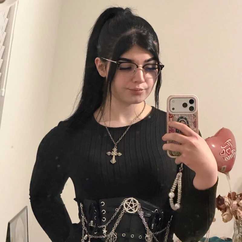 LaPuppyCakes — FansOnlyX creator profile