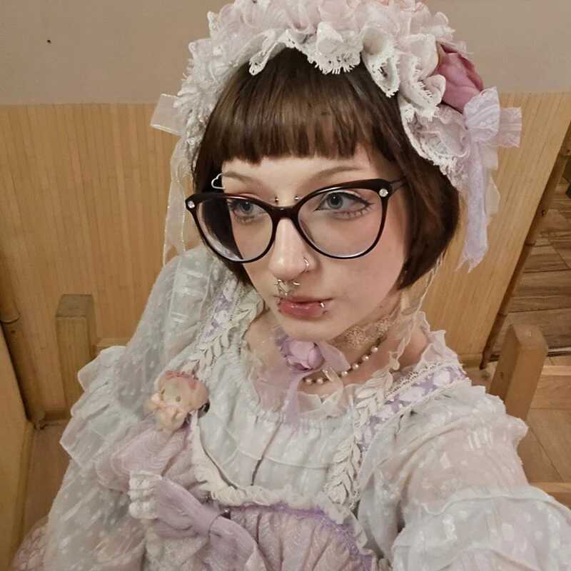Lily_Arden — FansOnlyX creator profile