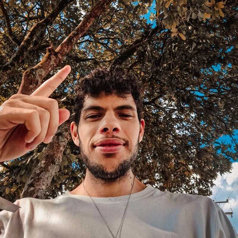 cesarmonsalve_24 — FansOnlyX creator profile