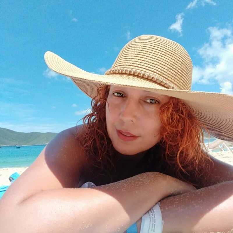 anitazarova — FansOnlyX creator profile