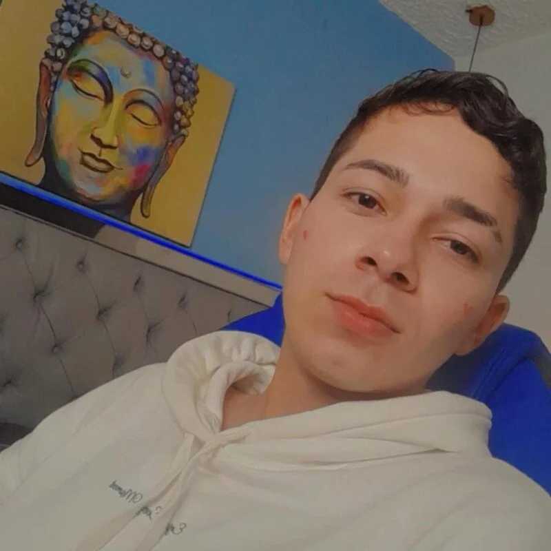 Julian_Smith21 — FansOnlyX creator profile
